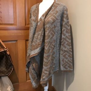 Pink Rose Sweater 💕 Size L